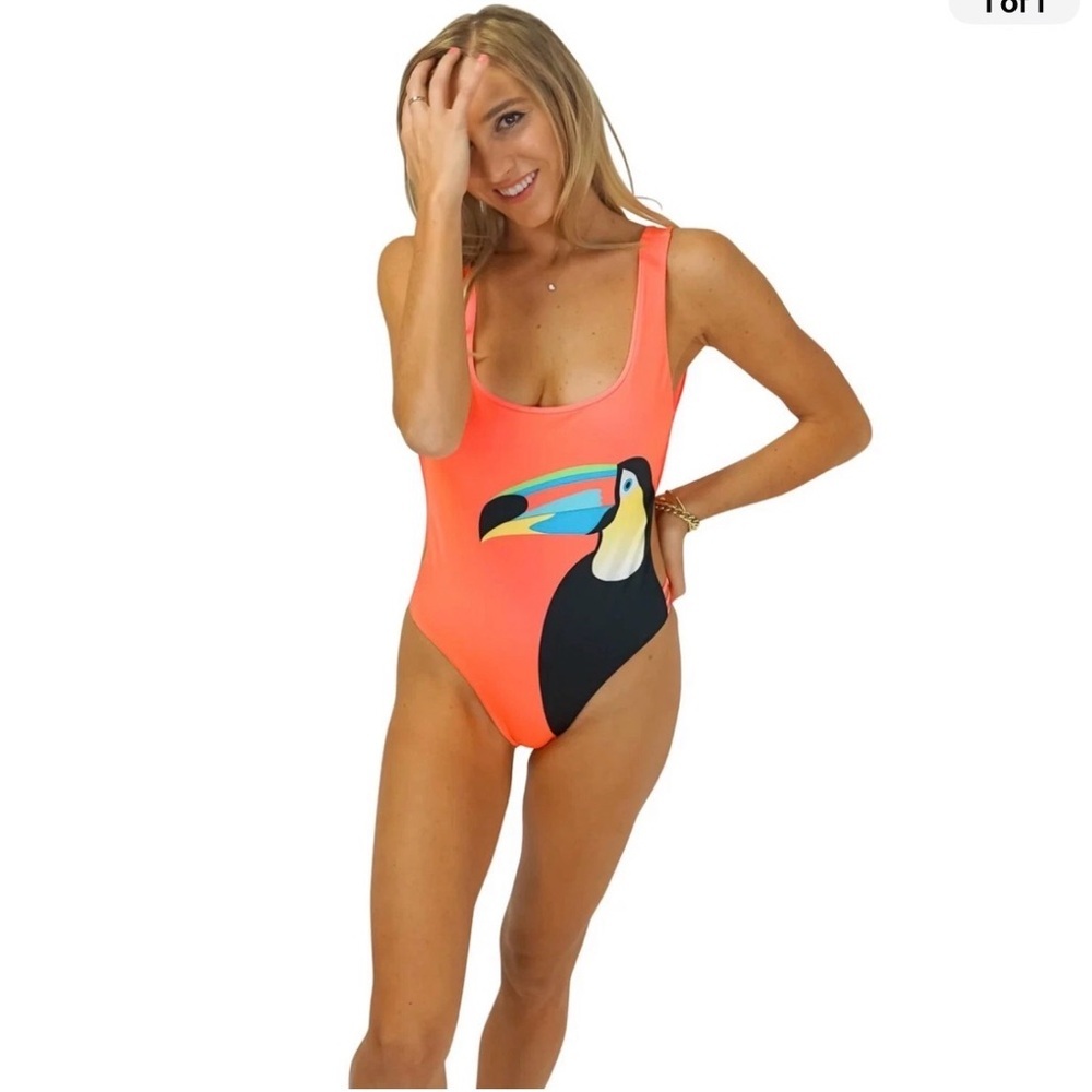 NWT Kenny Flowers Toucan Print Coral Swimsuit Size Medium